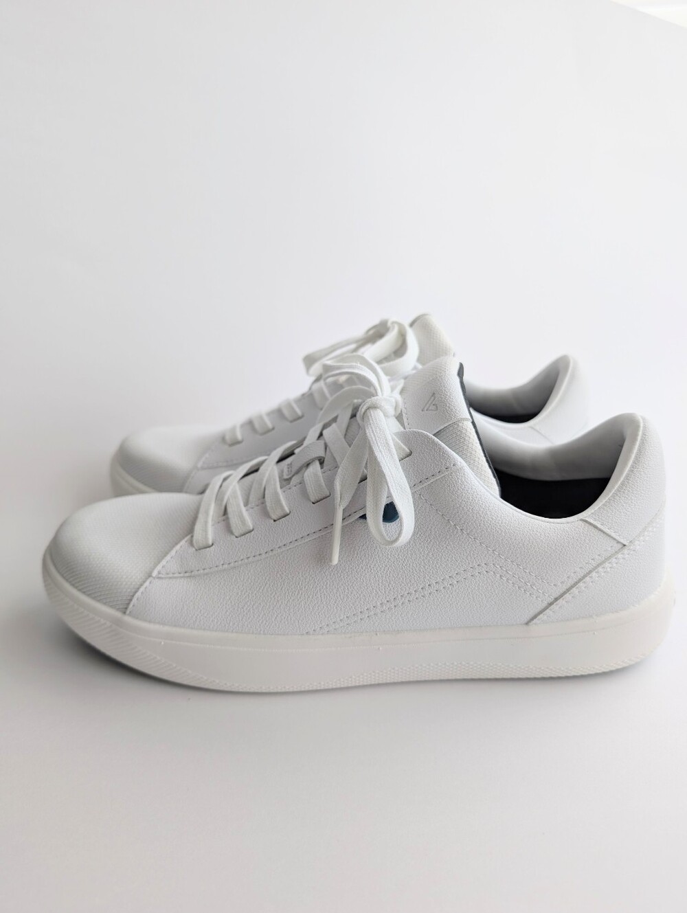 Vessi Soho V2 Waterproof Sneakers | Women's Size 8 | White | NWOT and Unworn